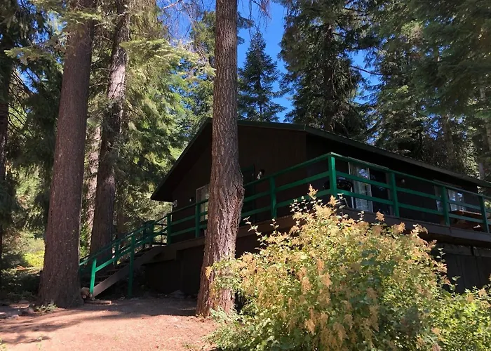 Crater Lake Gateway-Rocky Point Resort